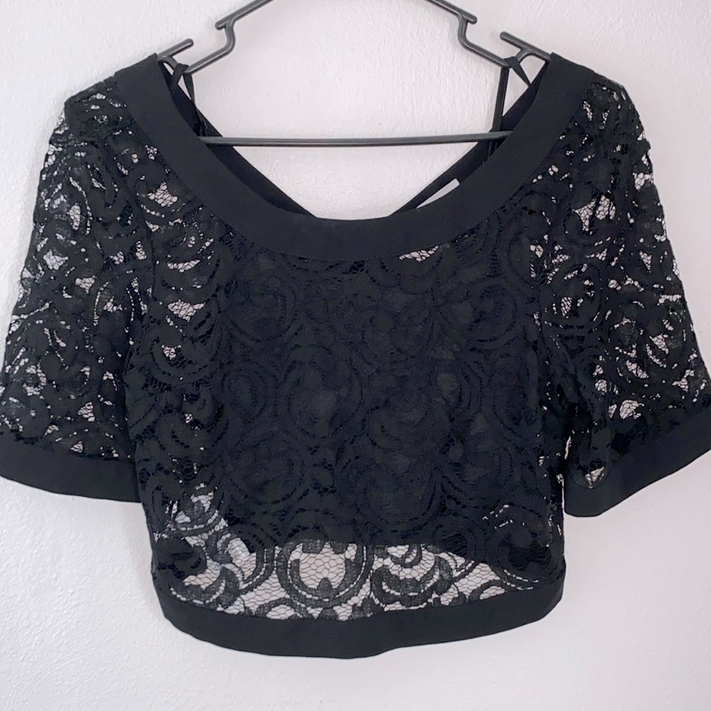 💋BCBG Black Lace Crop Top